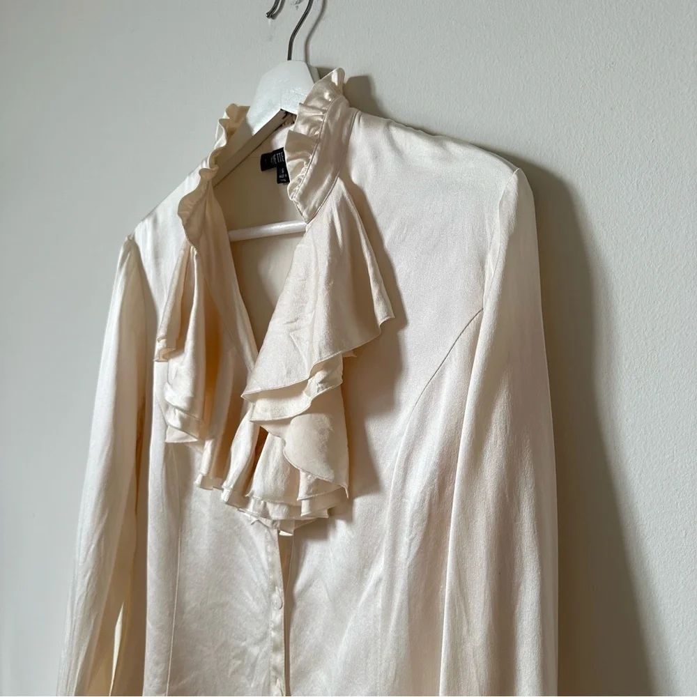 Lafayette 148 New York Silk Ruffle Blouse Cream Button Down Size 6 - Picture 5 of 9